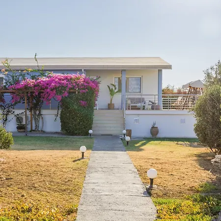 Holiday home Villino Blu By The Sea *